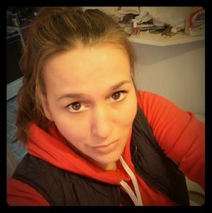 Meet your Posher, Delilah